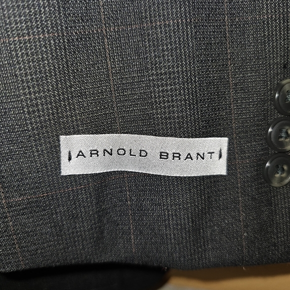 Arnold Brant Mens Suit